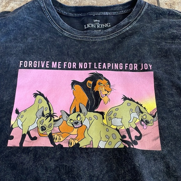 Disney lion king forgive me for not leaping for joy crop top extra large - Picture 1 of 4